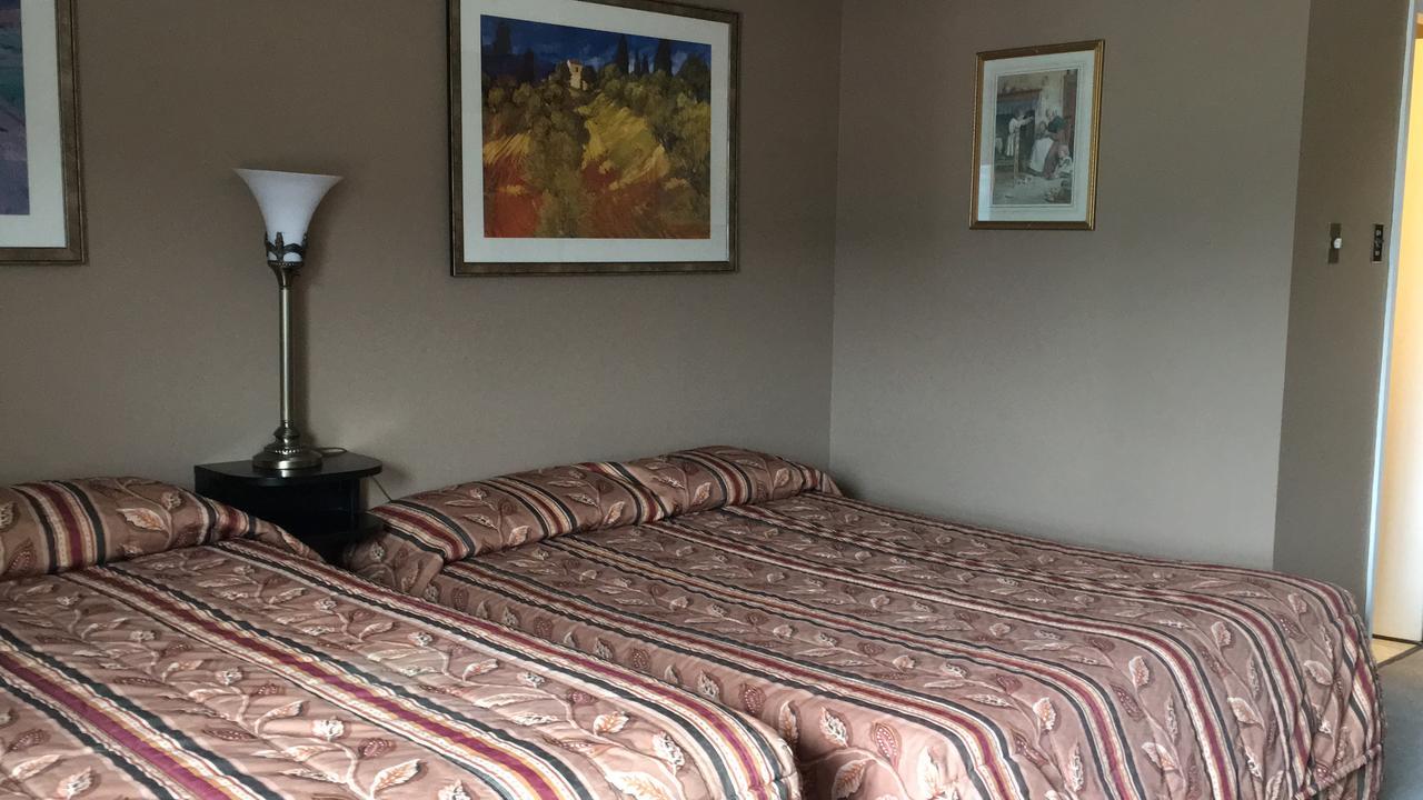 Merritt Desert Inn المظهر الخارجي الصورة